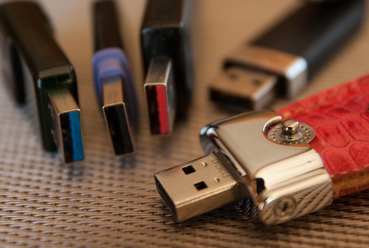 neuer Kingston USB 16GB Stick mit 1.000 eBooks 